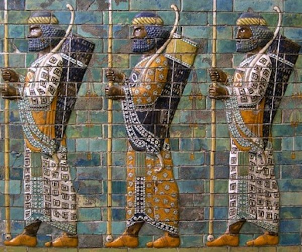 Image: Persian warriors from a replica of the Ishtar Gate, 575 BCE. Retrieved from the Wikimedia Commons.